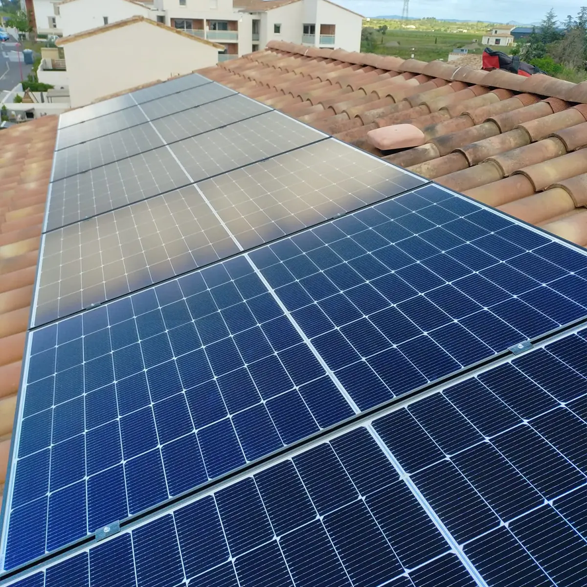 panneaux photovoltaïques propres
